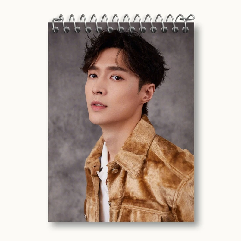 دفتر یادداشت 50 برگ خندالو مدل لی گروه اکسو EXO کد 13446