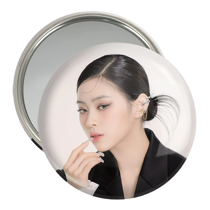 آینه جیبی خندالو مدل ریوجین گروه ایتزی ITZY  کد 20182