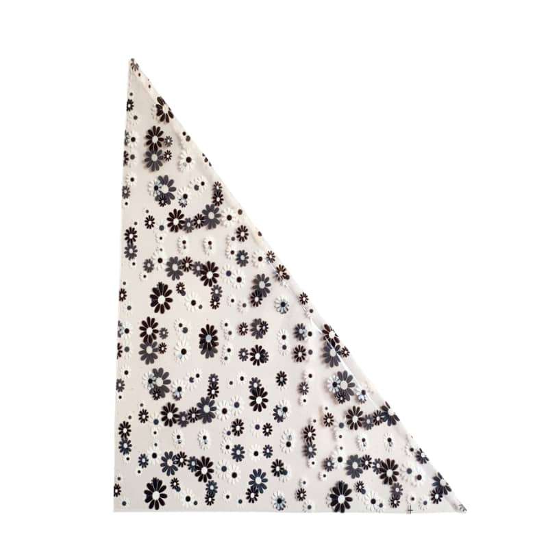 سلفون بسته بندی طرح قیفی بابونه بسته 10 عددی سلفون بسته بندی طرح قیفی بابونه بسته 10 عددی