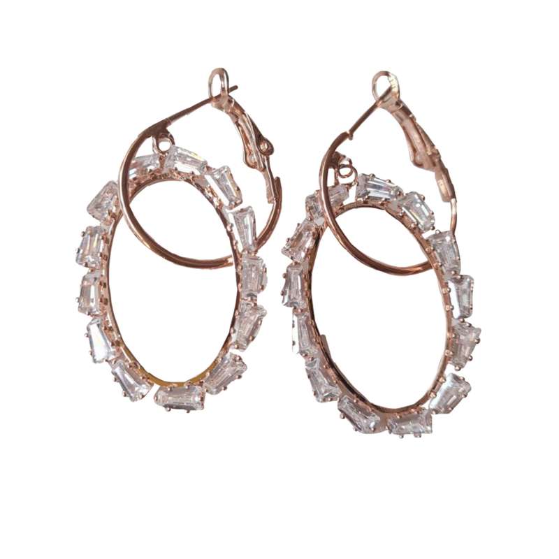 گوشواره زنانه مدل بیضی نگین دار گوشواره زنانه مدل بیضی نگین دار