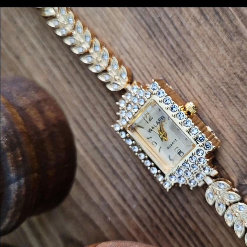 ساعت مچی عقربه ای زنانه والار مدل گندمی01 ساعت مچی عقربه ای زنانه والار مدل گندمی01