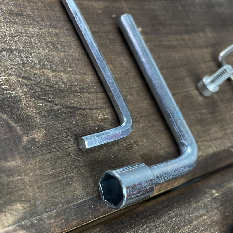 علف زن شارژی دی ال تی سی کد GHR82 علف زن شارژی دی ال تی سی کد GHR82