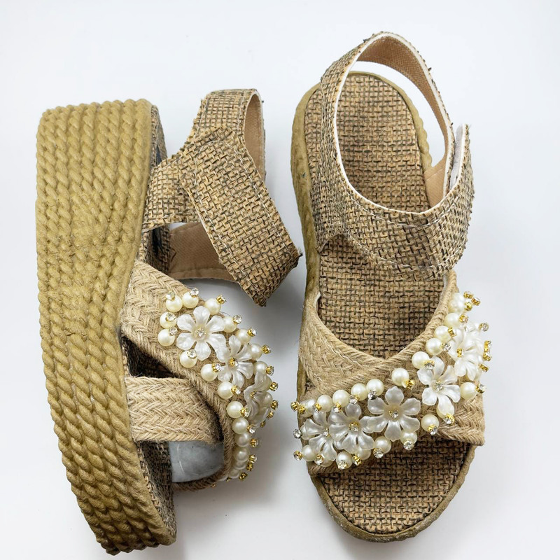 صندل زنانه مدل کنفی رکابدار