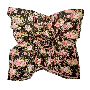 روسری زنانه مدل گلدار