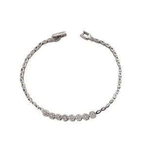 دستبند نقره زنانه بازرگانی میلادی مدل فلوور کد DP_410