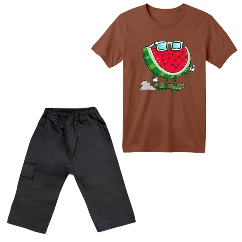 ست تی‌شرت آستین کوتاه و شلوارک پسرانه مدل هندوانه یلدایی کد 3