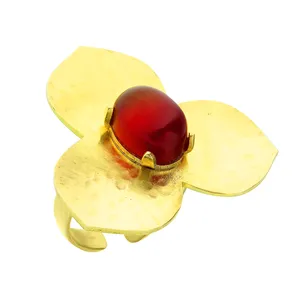 انگشتر زنانه گالری عزیزی طرح هندسی مدل 15519