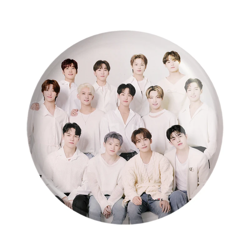 مگنت خندالو مدل گروه سونتین Seventeen کد 21656