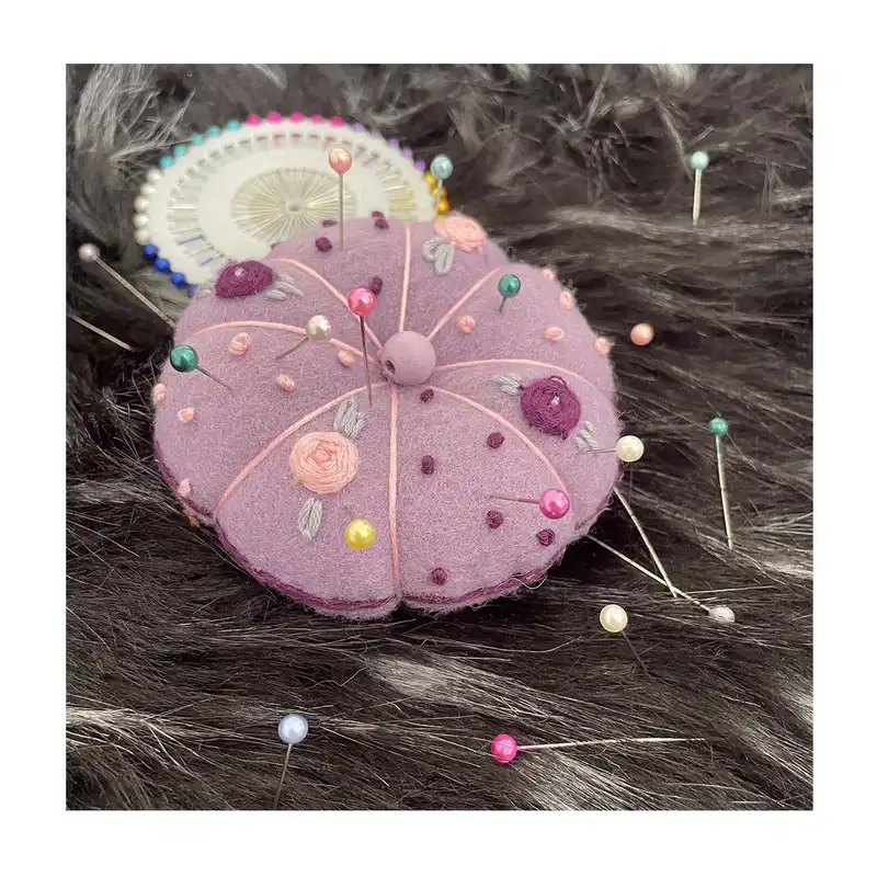 جاسوزنی مدل گلدوزی کد 103 به همراه سوزن ته گرد