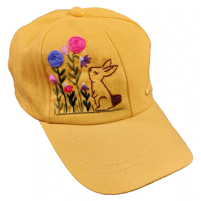 کلاه کپ زنانه مدل گلدوزی شده