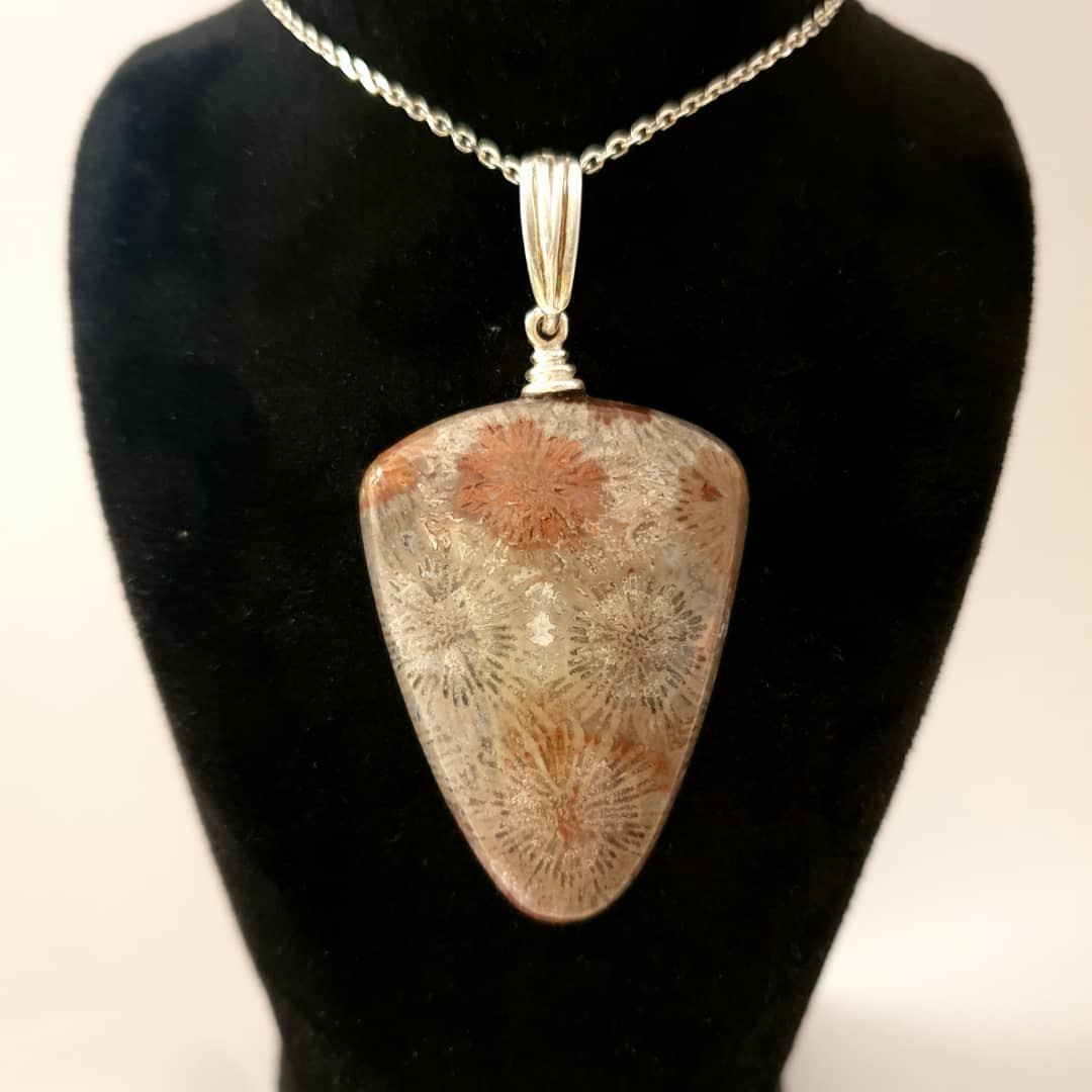 گردنبند نقره زنانه مدل فسیل مرجان اشک گردنبند نقره زنانه مدل فسیل مرجان اشک