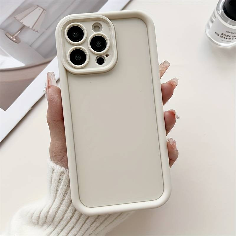 کاور موکولو مدل Silicone Puffer Strap مناسب برای گوشی موبایل اپل iPhone 16 Pro به همراه بند آویز
