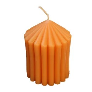 شمع دست ساز مدل قلمی شیار دار