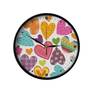 ساعت دیواری مدوپد طرح قلب‌ رنگارنگ مدل PAT00254