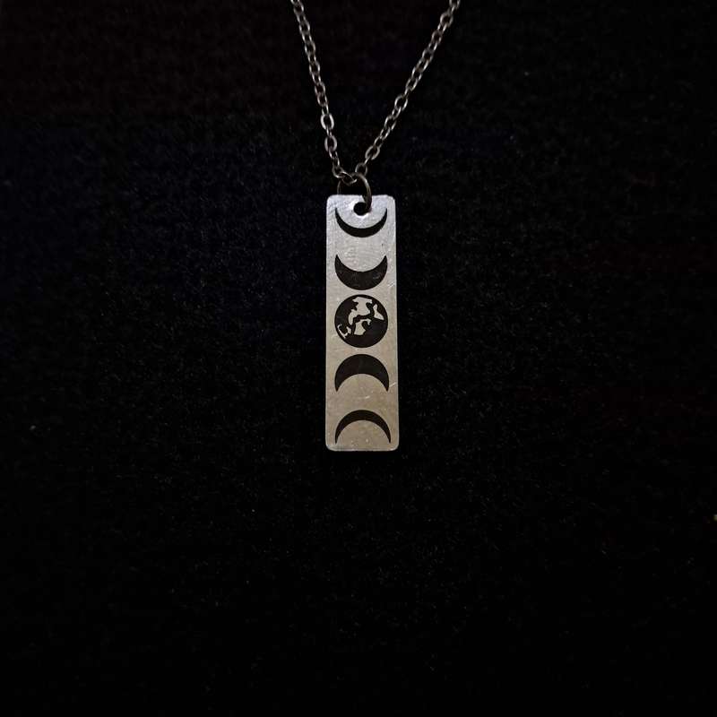 گردنبند دخترانه مدل تکامل ماه گردنبند دخترانه مدل تکامل ماه