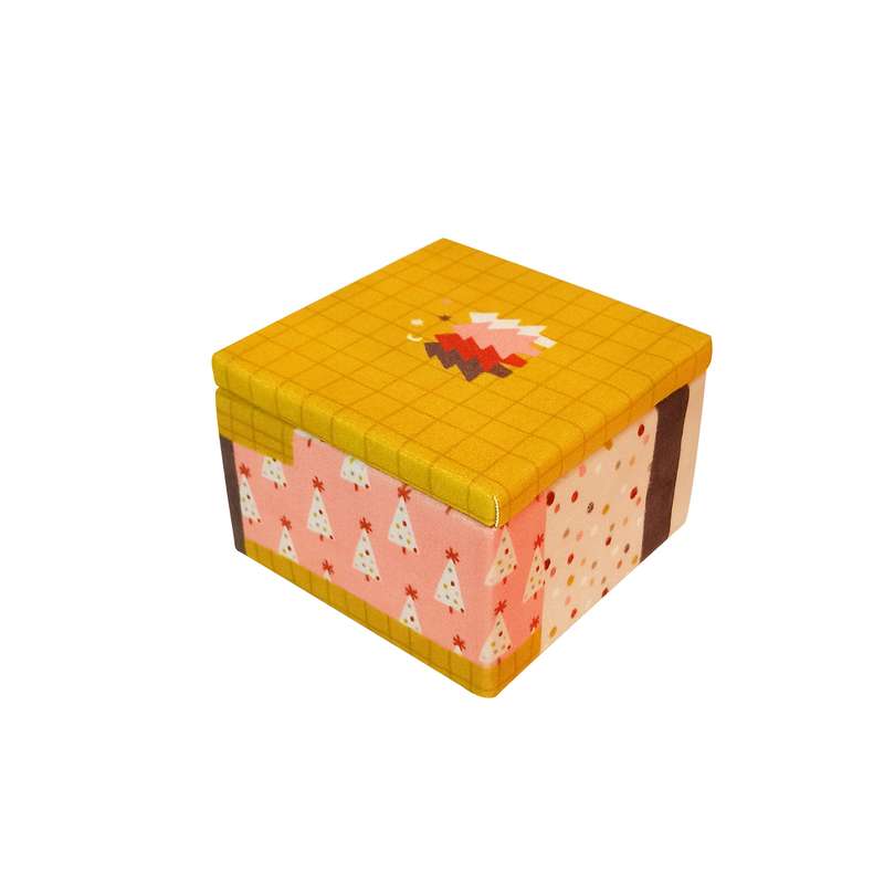 جعبه هدیه طرح درخت کاج 