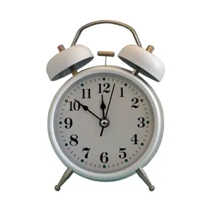 	 ساعت رومیزی مدل شماطه دار طرح ساده