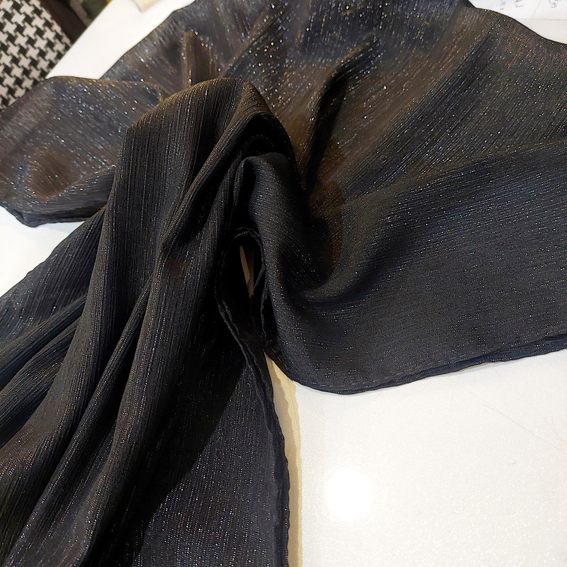 شال زنانه مدل حریر تمام لمه منگوله‌دار