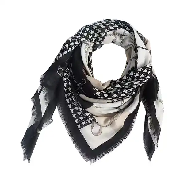 روسری زنانه مدل نخی قواره بزرگ کد QD1130