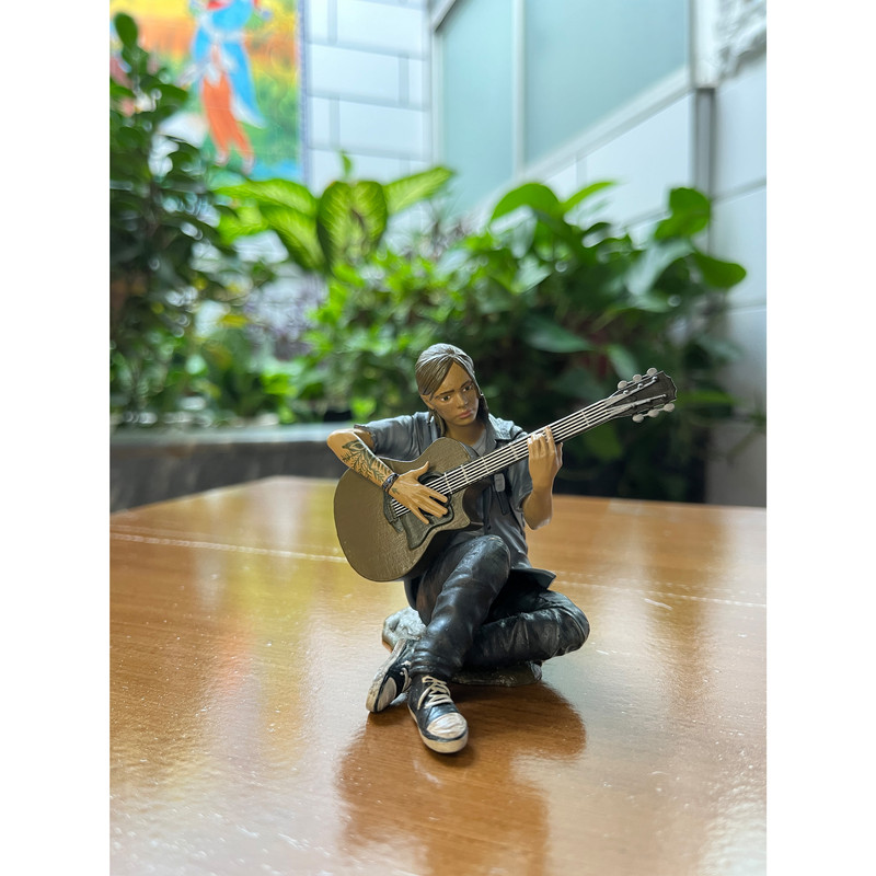 اکشن فیگور مدل Ellie طرح The Last of Us ارتفاع 10 سانتی‌متر