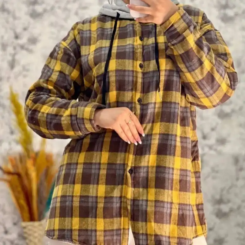 پالتو زنانه مدل چهارخونه داخل خز8560