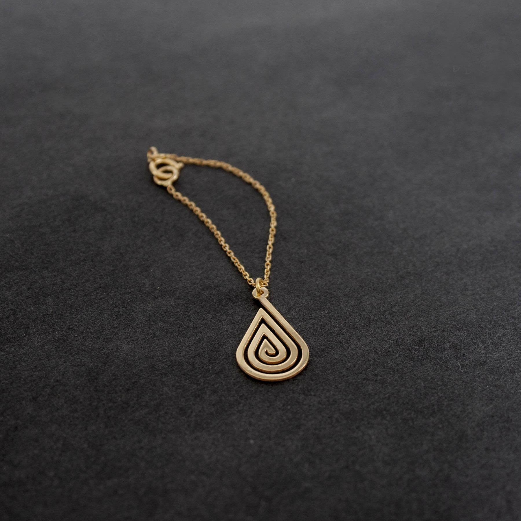 آویز ساعت طلا ۱۸ عیار زنانه دُرج مدل DZ01