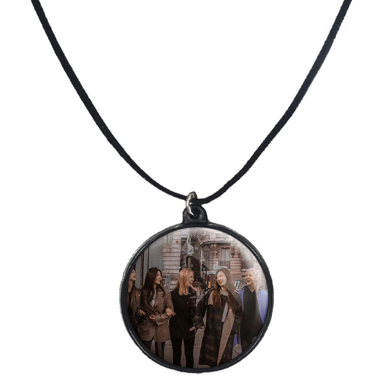 گردنبند پرمانه طرح گروه موسیقی ایتزی کد pmb.13092 مدل دو طرفه