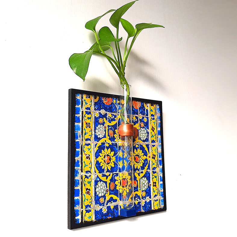 گلدان دیواری مدل شیشه آزمایش طرح کاشی