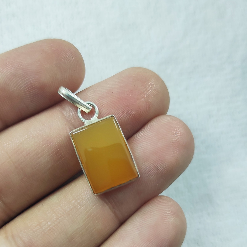 آویز گردنبند نقره زنانه سلین کالا مدل COD-21 آویز گردنبند نقره زنانه سلین کالا مدل COD-21