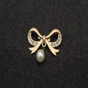 گل سینه زنانه کد Ki 4534-070