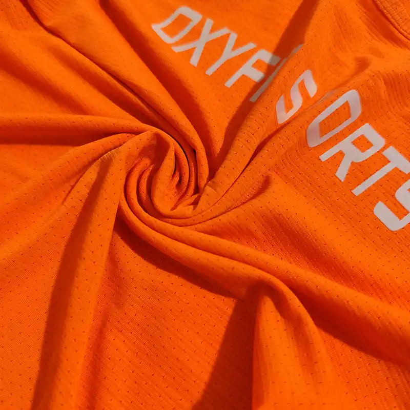 تاپ ورزشی زنانه مدل آیلین کد 05