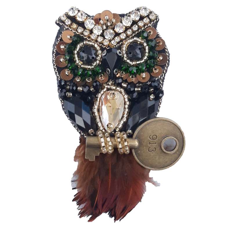 گل سینه زنانه مدل جغد کلیددار