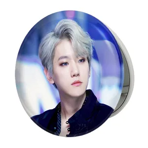 آینه جیبی خندالو طرح بکهیون گروه اکسو EXO مدل تاشو کد 13603 