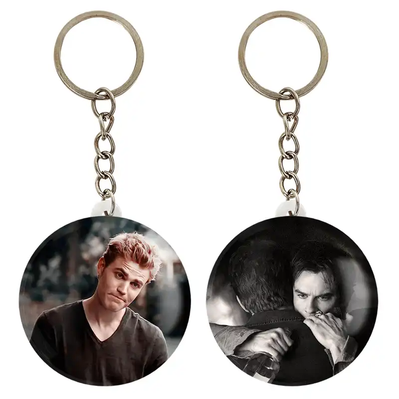 جاکلیدی خندالو مدل دیمون و استفان سالواتوره خاطرات یک خون آشام The Vampire Diaries کد 2027220261 مجموعه 2 عددی