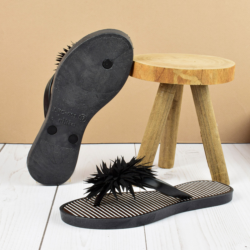 دمپایی لاانگشتی زنانه نیکتا مدل گل پارچه ای BK.4026