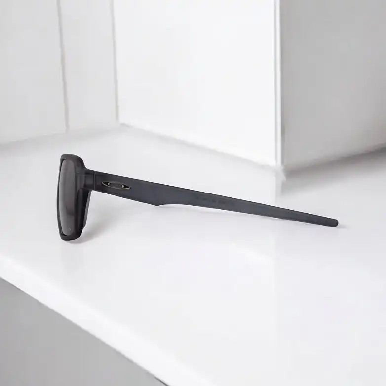 عینک آفتابی اوکلی مدل WT 2945.2 TS