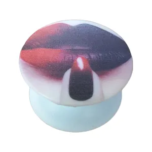 پایه نگهدارنده گوشی موبایل و تبلت پاپ سوکت طرح لب مدل Lips