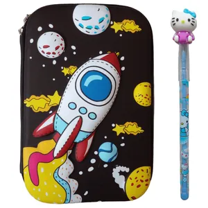 جامدادی مدل تبلتی طرح فضانورد سه بعدی کد U88 به همراه مداد فشنگی