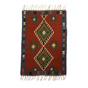 گلیم دستباف یک و نیم متری طرح لوزی بزرگ کد 10