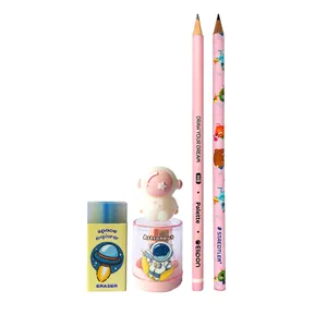 پاک کن مدل مغز دار طرح فضانورد به همراه تراش و مداد بسته 4 عددی