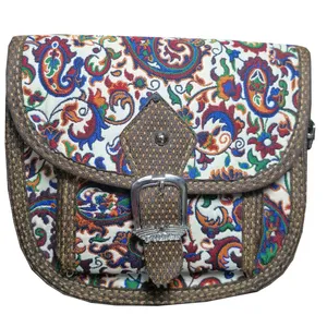 کیف رودوشی ترمه مدل پاسپورتی
