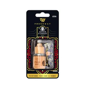 خوشبوکننده خودرو فرش وی مدل چوبی اورینت کد SDW با رایحه مشک حجم 5 میلی‌لیتر