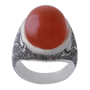 انگشتر نقره مردانه بازرگانی میلادی مدل  عقیق یمن رکاب قلمزنی دستساز کد AM_1058