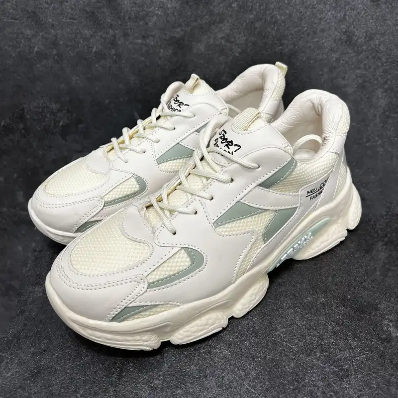 کفش پیاده روی زنانه مدل آدریانو