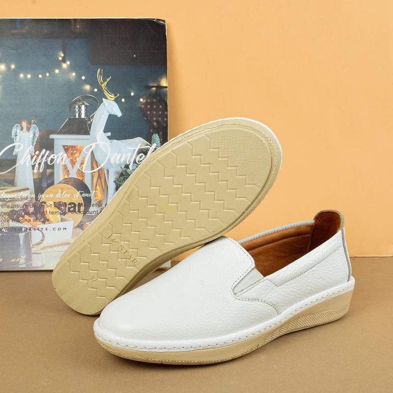 کفش روزمره زنانه مدل چرم طبیعی WH.4139