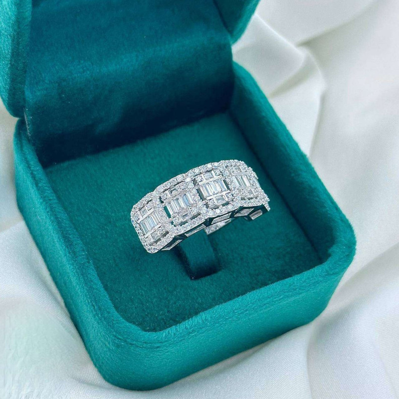 انگشتر نقره زنانه مدل امرالدکات کد BF 06 انگشتر نقره زنانه مدل امرالدکات کد BF 06