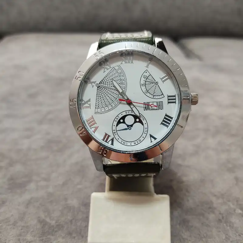 ساعت مچی عقربه ای مدل بند چرم کد 0012