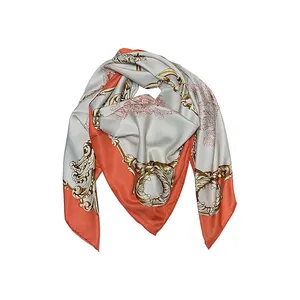 روسری زنانه مدل ابریشمی قواره بزرگ طرح کالسکه سیندرلا کد QD2080