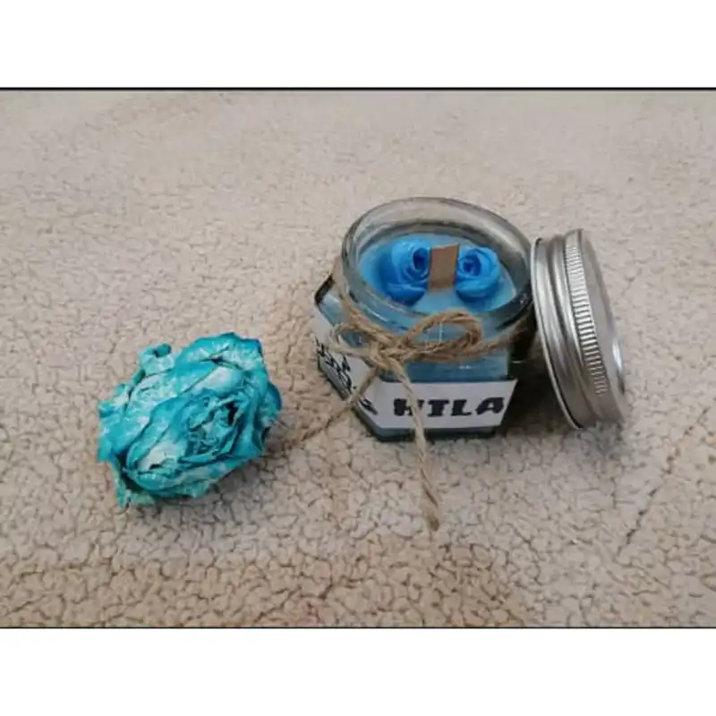 شمع لیوانی هیلا مدل شش ضلعی