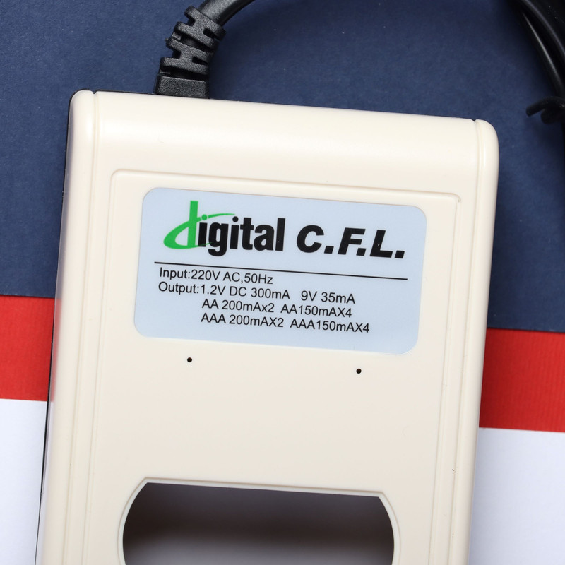 شارژر باتری دیجیتال سی اف ال مدل DET-203C